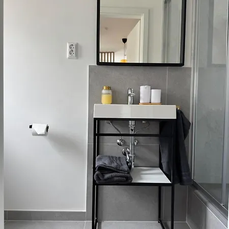 1-zimmer Apartment, Zentraler Lage *